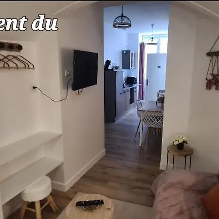 Au Coeur Du Village De